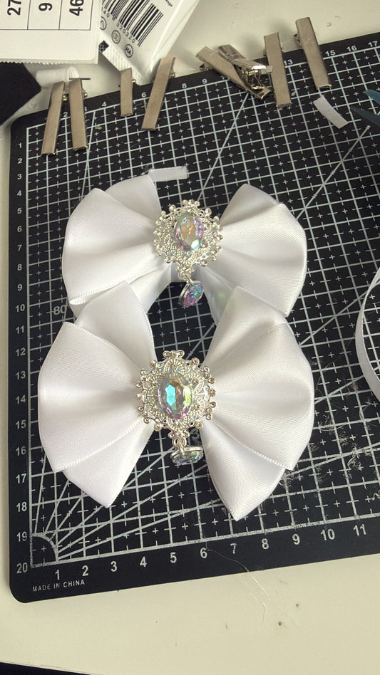 Dangle Gem Bow