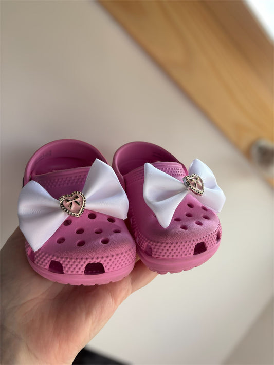Croc bows
